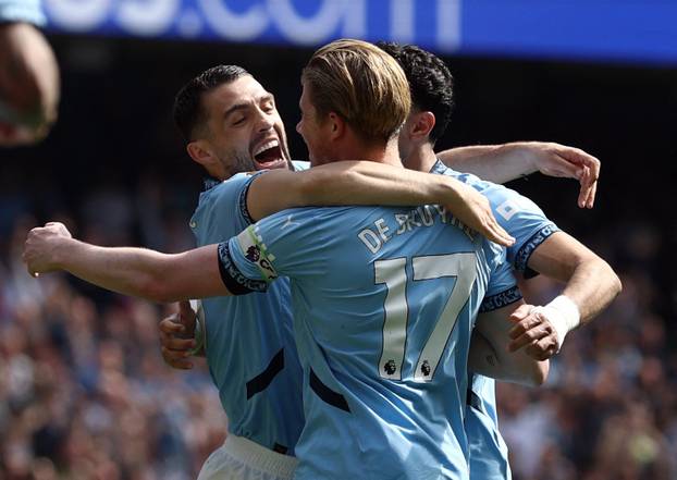 Premier League - Manchester City v Crystal Palace