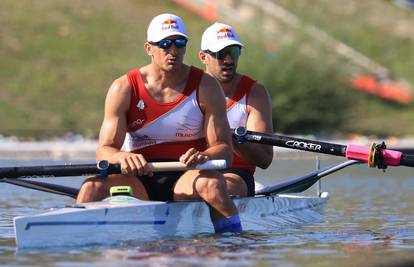 Braća Sinković bez medalje u prvoj regati Svjetskog kupa