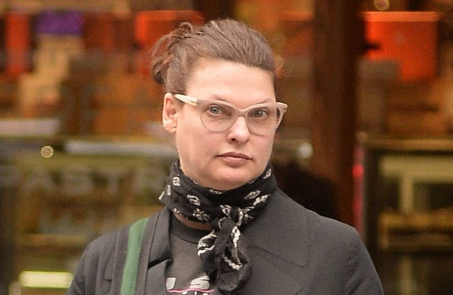 Linda Evangelista Waits For A Taxi In NYC