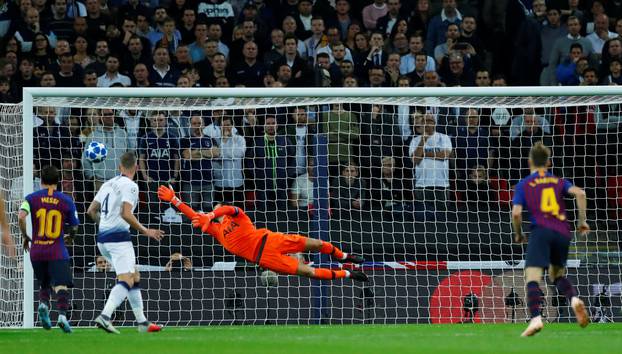 Champions League - Group Stage - Group B - Tottenham Hotspur v FC Barcelona