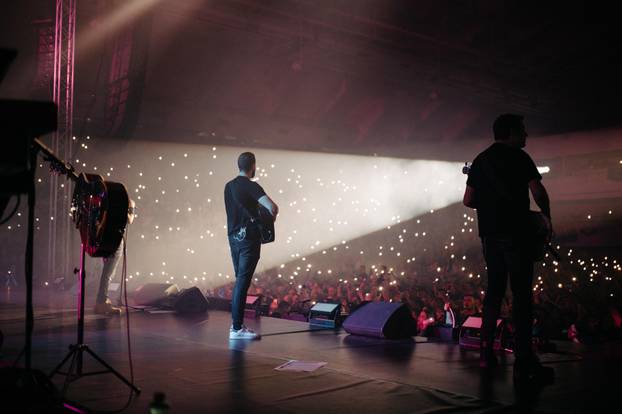 Thompson drugu večer zaredom napunio riječku Dvoranu mladosti: Pogledajte atmosferu