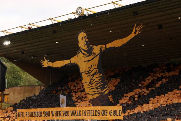 Premier League - Wolverhampton Wanderers v Manchester City
