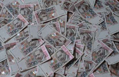 Plaće u Zagrebu su narasle od listopada, prosjek je 7541 kuna