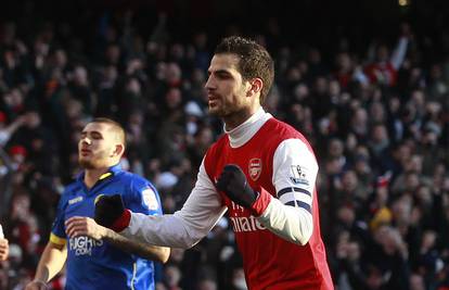 The Sun: Arsenal je spreman prodati Fabregasa na ljeto...
