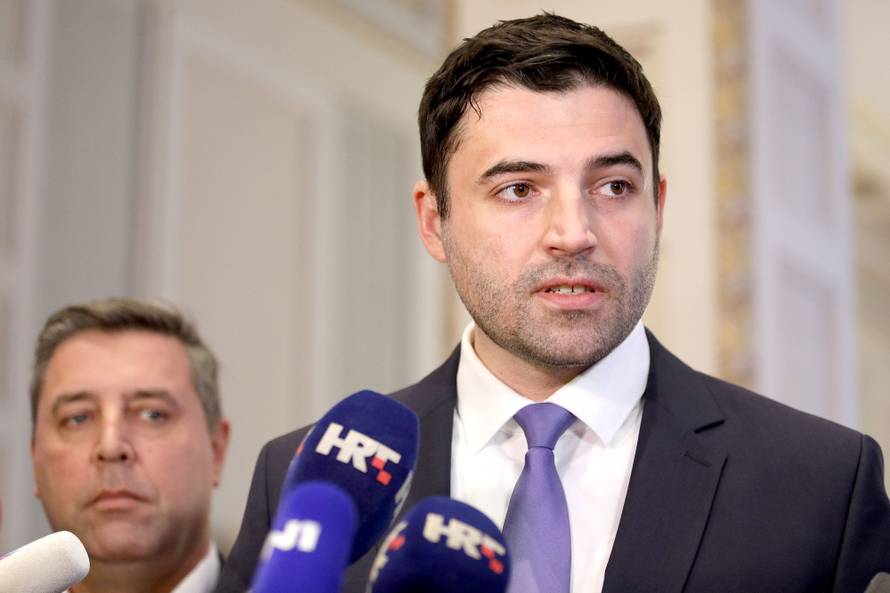 Zagreb: Davor BernardiÄ o nabavci izraelskih aviona F-16