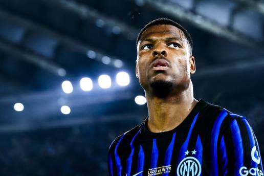 U&Zcaron;IVO Transferi: Real Madrid &cacute;e dovesti desnog beka iz Intera