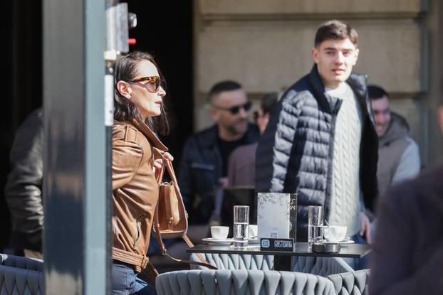 Zagreb: Iva Puljić Šego uživala na suncu 