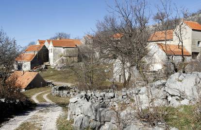 Propast hrvatskih sela: Nema djece, mladi bježe u gradove