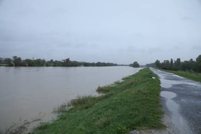 FOTO Nakon Borisa, stiže nam Kasandra: Sava se izlila u dijelu Zagreba, nemila kiša još pada