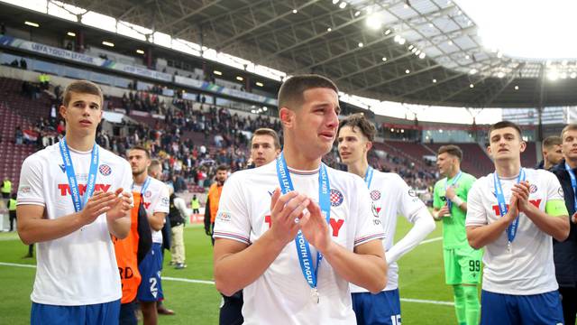 Ženeva: Igračima AZ Alkmaara i Hajduka uručene medalje nakon finala Lige prvaka mladih 