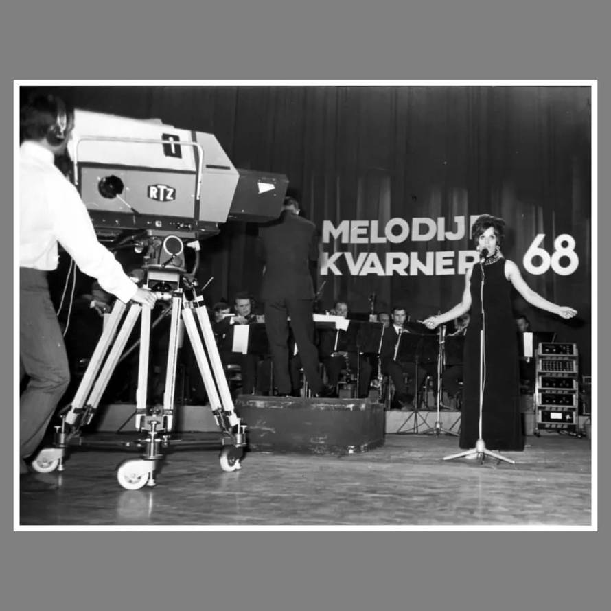 Za njezin su glas rekli da je jedan od najljepših na svijetu, s Bowiejem je 'švercala' mačiće