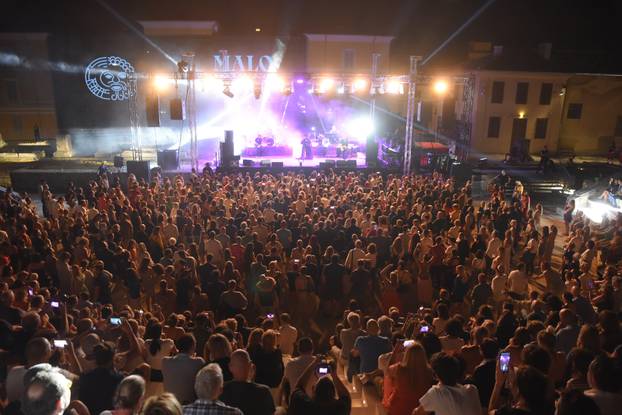 Morcheeba oduševila Pulu nastupom u punom Malom rimskom kzalištu