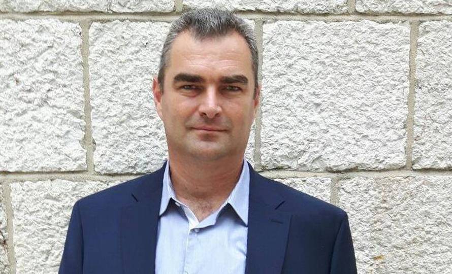 HDZ-ov ravnatelj Agencije usput uhljebio tri HDZ-ovca iz kvarta