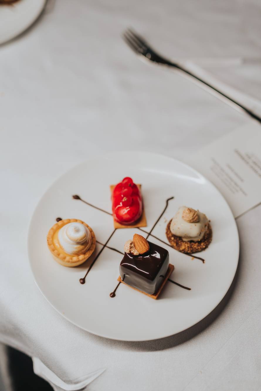 Kako je hrana postala neizostavan sastojak luksuznih automobilističkih evenata