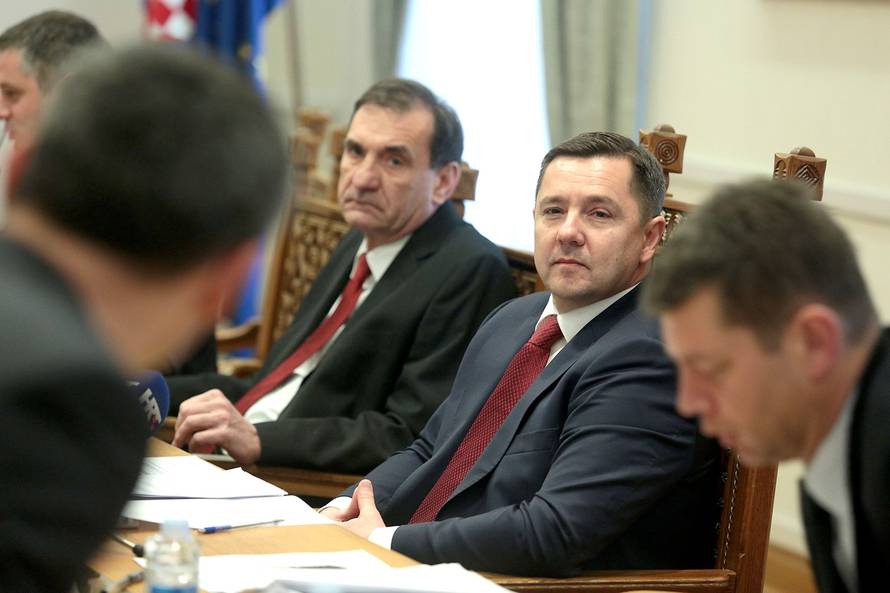 Radman smijenjen, Kovačić je predložen za novog ravnatelja