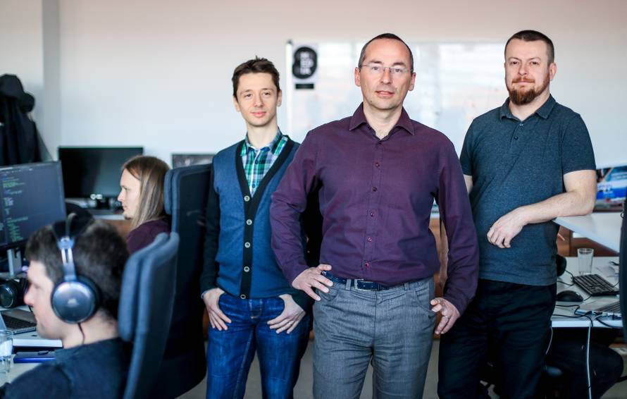 Robote ćemo učiti da pišu i misle na hrvatskom jeziku