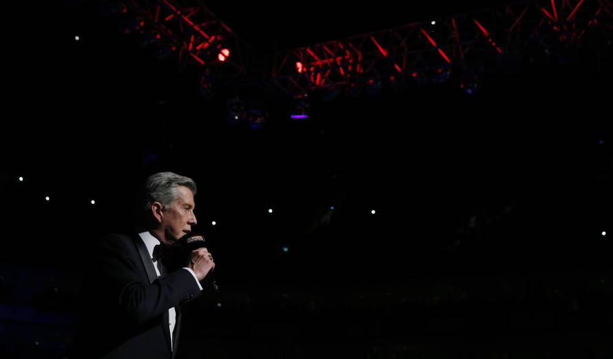 Ring announcer Michael Buffer