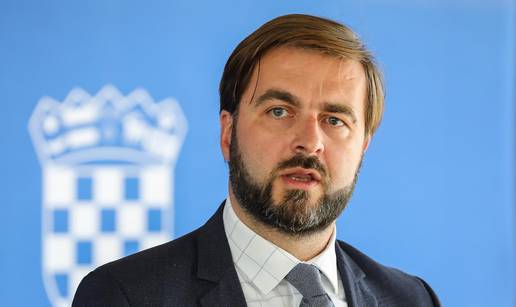 Ćorić: 'Zakon o neradnoj nedjelji možda već stupi na snagu 2022.'