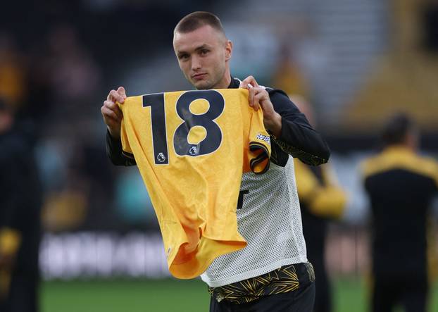 Premier League - Wolverhampton Wanderers v Manchester City