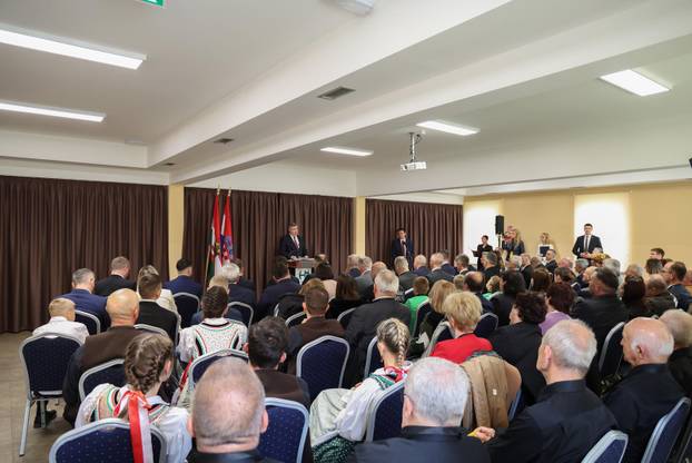 Susret dvojice predsjednika s predstavnicima mađarske manjine u Hrvatskoj 