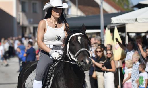 FOTO 23. vozočašće konjskih zaprega i jahača u Mariji Bistrici