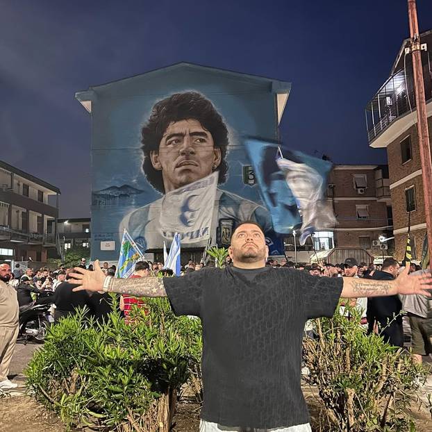 FOTO Tko je tko u obitelji Diega Maradone? Četiri žene i 11 djece čekaju presudu za njegovu smrt