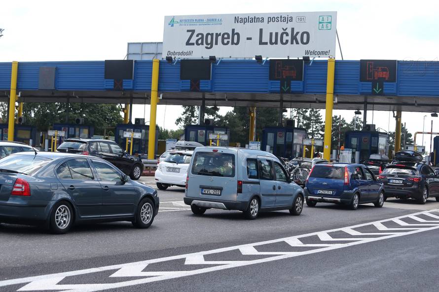 HAC ukida 40 od 90 šefovskih pozicija, a 140 ljudi je  - višak!