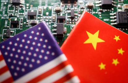 Kina popušta? Potiho ukinuli carine na američke mikročipove