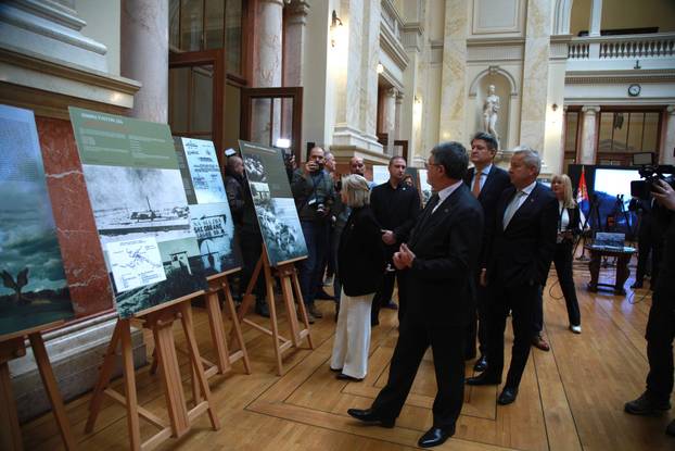 Beograd: Tonino Picula obi&scaron;ao  je izlo&zcaron;bu "Jasenovac - trajna opomena" 