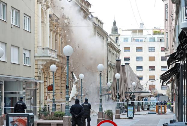 Zagreb: Rušenje pročelja u Bogovićevoj ulici