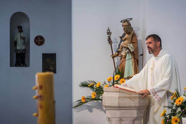 Vela Luka:  Misa zadušnica u župi sv. Josipa