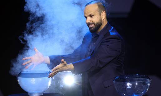 VIDEO Mađioničar se pojavio na ždrijebu i skrivao loptice, fanovi iznenađeni: 'Koji je ovo k...?'