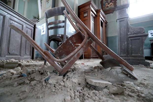 Zagreb: Bazilika Presvetog Srca Isusovog u Palmotićevoj ulici koja je uništena u potresu