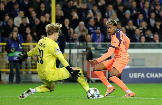 UEFA Champions League - Club Brugge v FC Barcelona