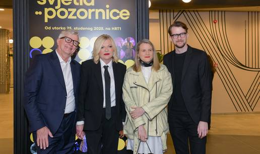 FOTO Željka Ogresta i Dubravko Merlić sa sinom i kćeri stigli na premijeru svog novog serijala