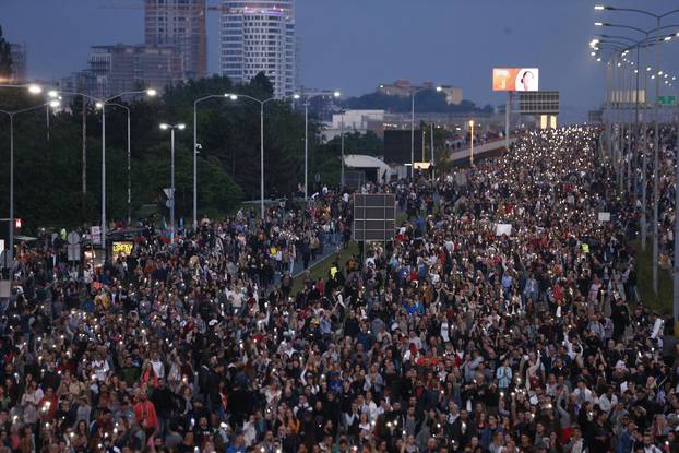 Beograd: Treći masovni prosvjed "Srbija protiv nasilja"