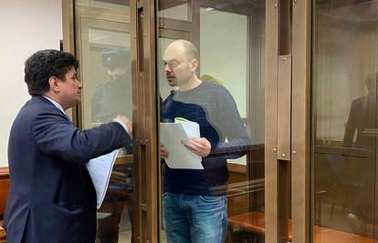 Ruski tužitelji traže 25 godina zatvora za oporbenog političara Kara-Murzu optuženog za izdaju