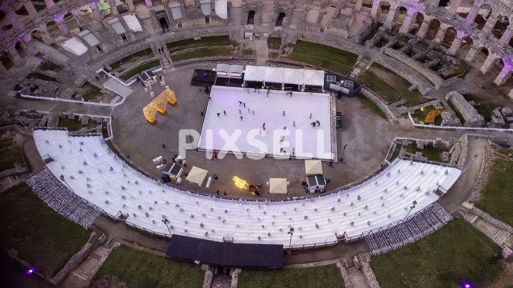 FOTO Evo kako izgleda pulska Arena iz zraka tijekom Adventa