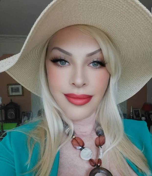 FOTO Sjećate se Ciccioline? Iz porno-svijeta ušla u parlament. Saddamu je nudila seks za mir...