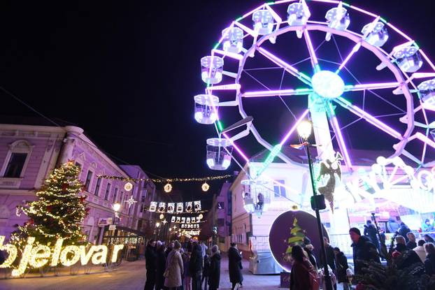 Bjelovar: Grad nikad ljepši u blagdanskom ruhu, a i advent je naraskošniji ikad
