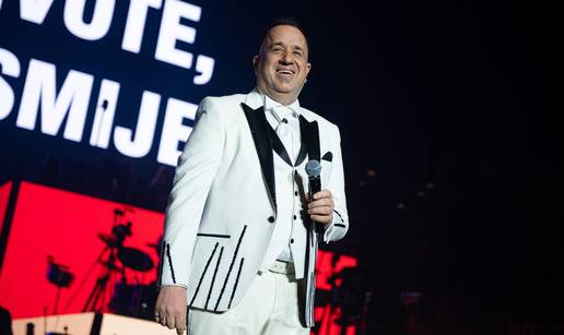 FOTO Puna Arena Zagreb uglas je pjevala hitove Nene Belana