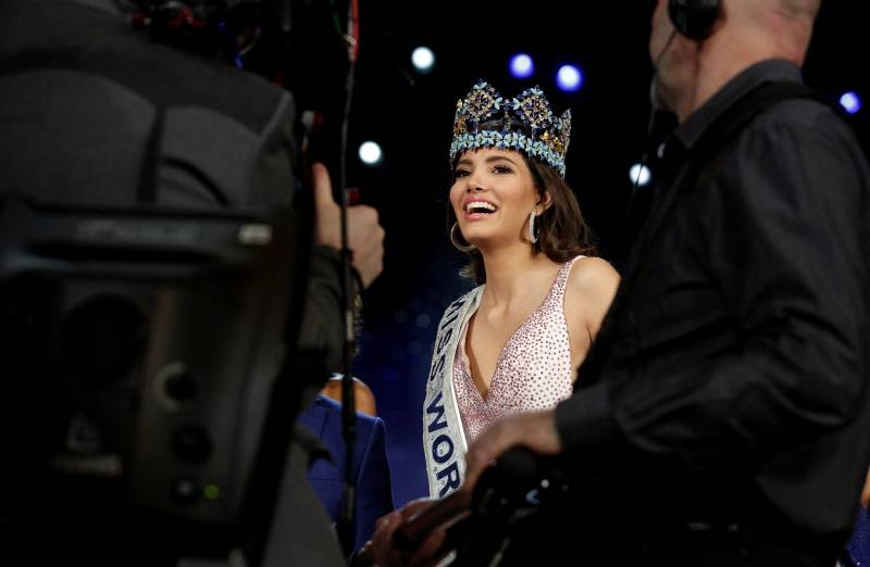 Miss Puerto Rico Stephanie Del Valle speaks to the media after winning the Miss World 2016 Competition in Oxen Hill, Maryland.
