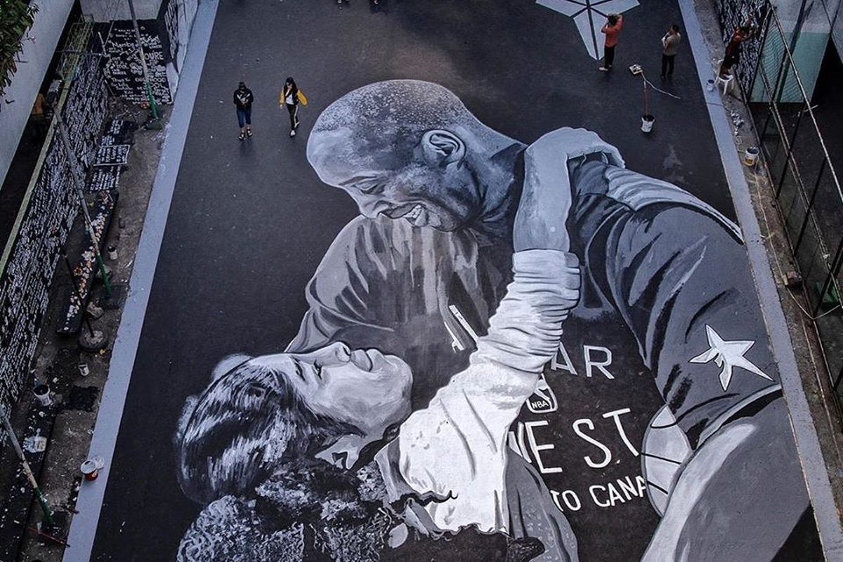 Veliki mural na košarkaškom terenu: Kobe, Gianna, za vas!