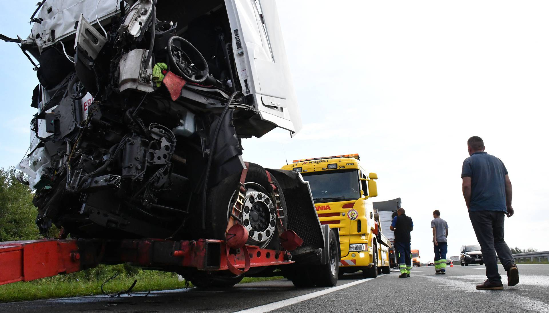 Na autocesti A3 kod Slavonskog Broda sudarila se dva kamiona iste prijevozničke tvrtke iz Turske