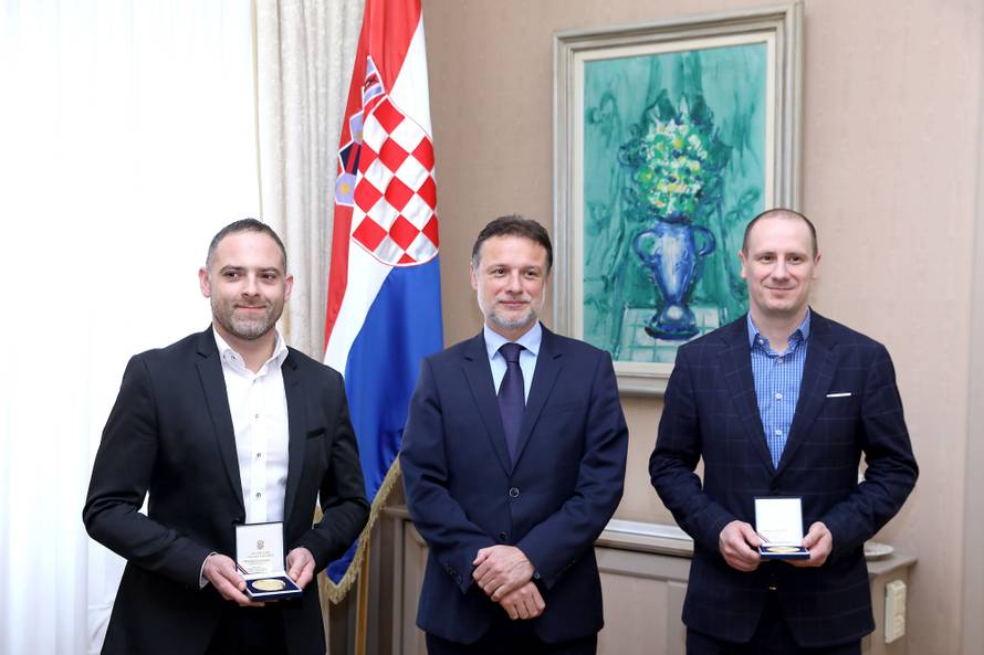 Zagreb: JandrokoviÄ primio rukometne suce koji su sudili finale Svjetskog prvenstva