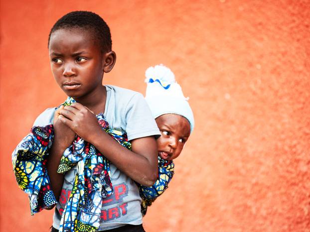 Osijek: Dio postave izložbe fotografija fotoreporterke Pixsella Emice Elveđi "Srce za Afriku"