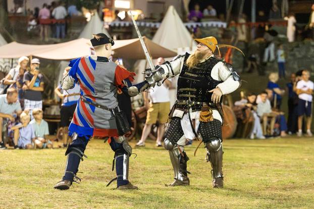 Otvoren je  13. Srednjovjekovni festival u Svetvinčentu