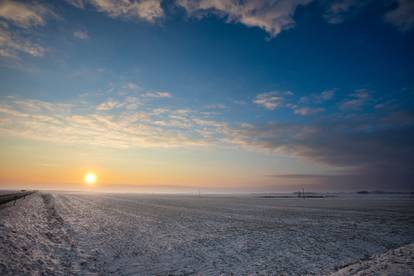 Slavonska ravnica u mrzlo jutro: Predivni prizori snijega i leda