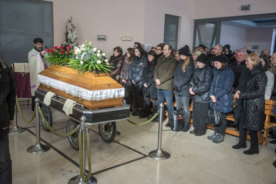 Prijatelji i obitelj neutješni na sprovodu: 'Hvala, a ne zbogom'