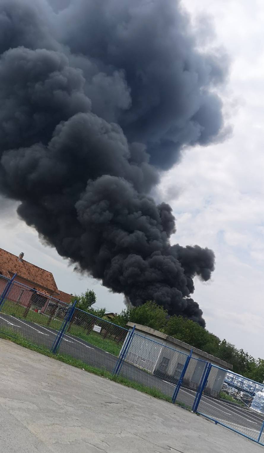 Drama u Grubišnom Polju: Vatrogasac se nagutao dima